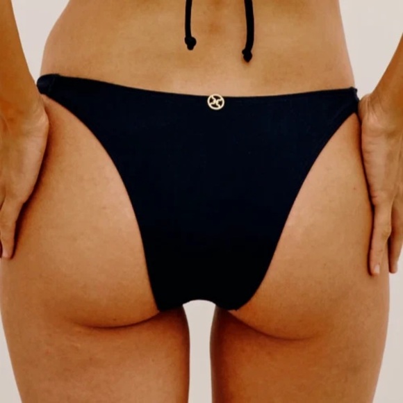 Vix Paula Hermanny Anik Black Bikini Bottom. NWT. Size Large - Picture 2 of 6